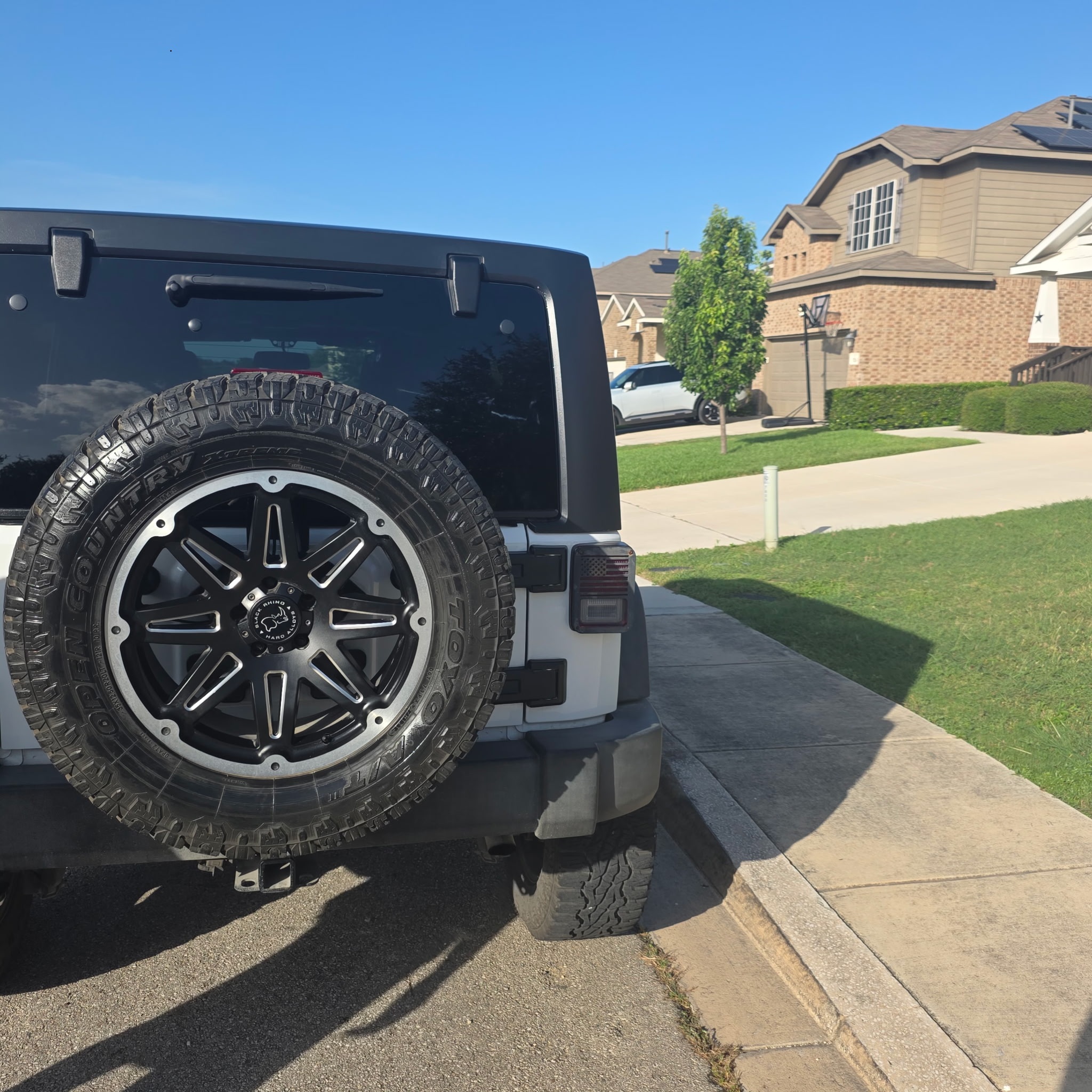 Used 2013 Jeep Wrangler Unlimited Sport AWD/4WD image 5