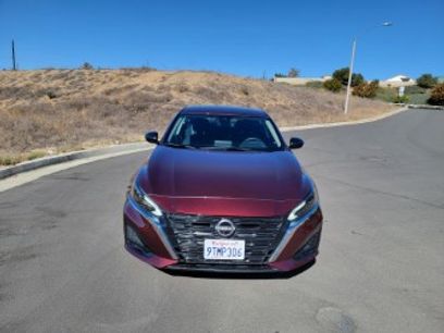 Used 2025 Nissan Altima 2.5 SV