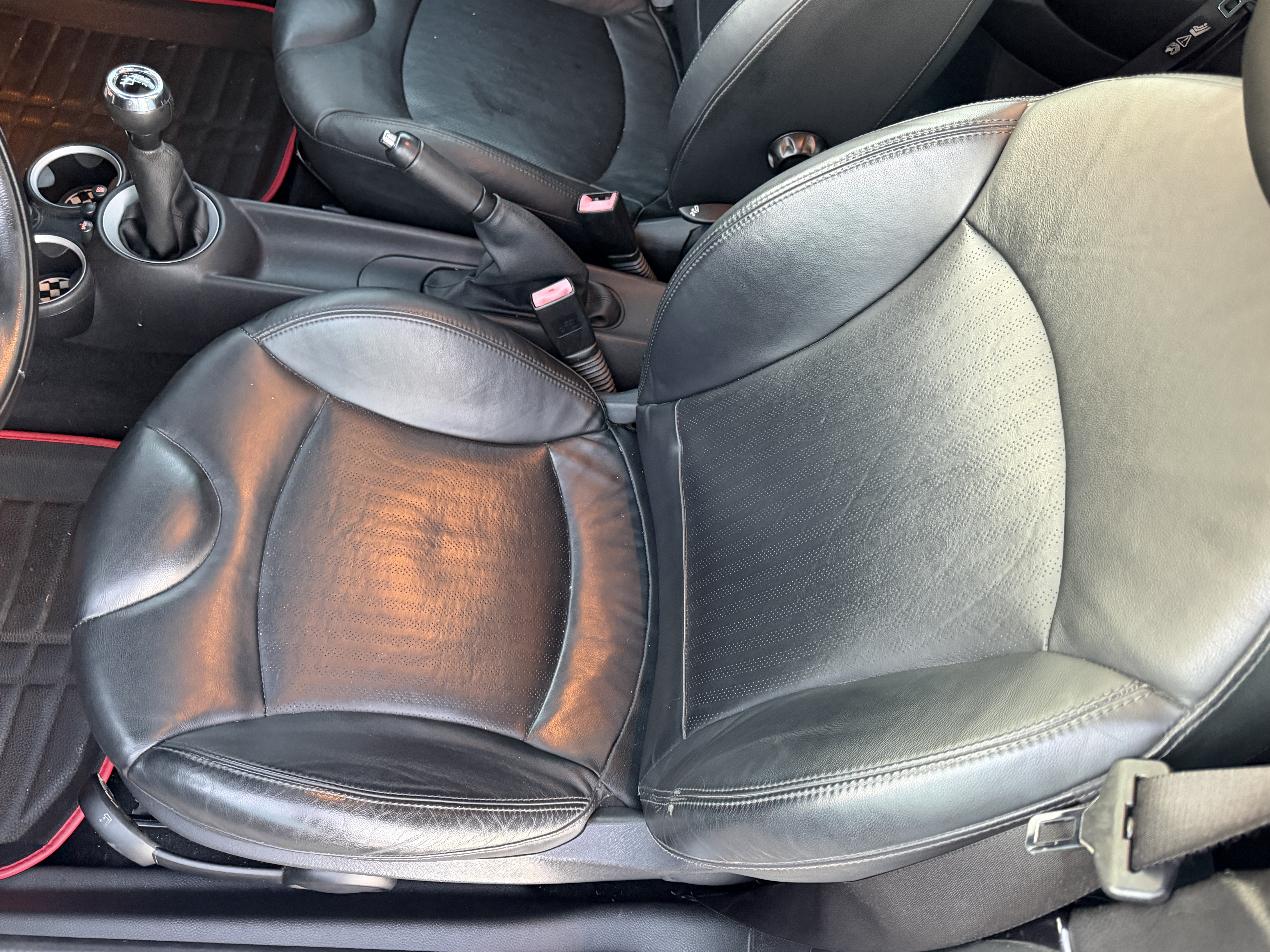 Used 2010 MINI Cooper S FWD image 12