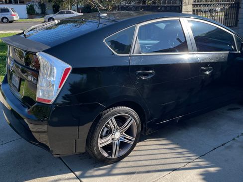 Used 2011 Toyota Prius One image 6