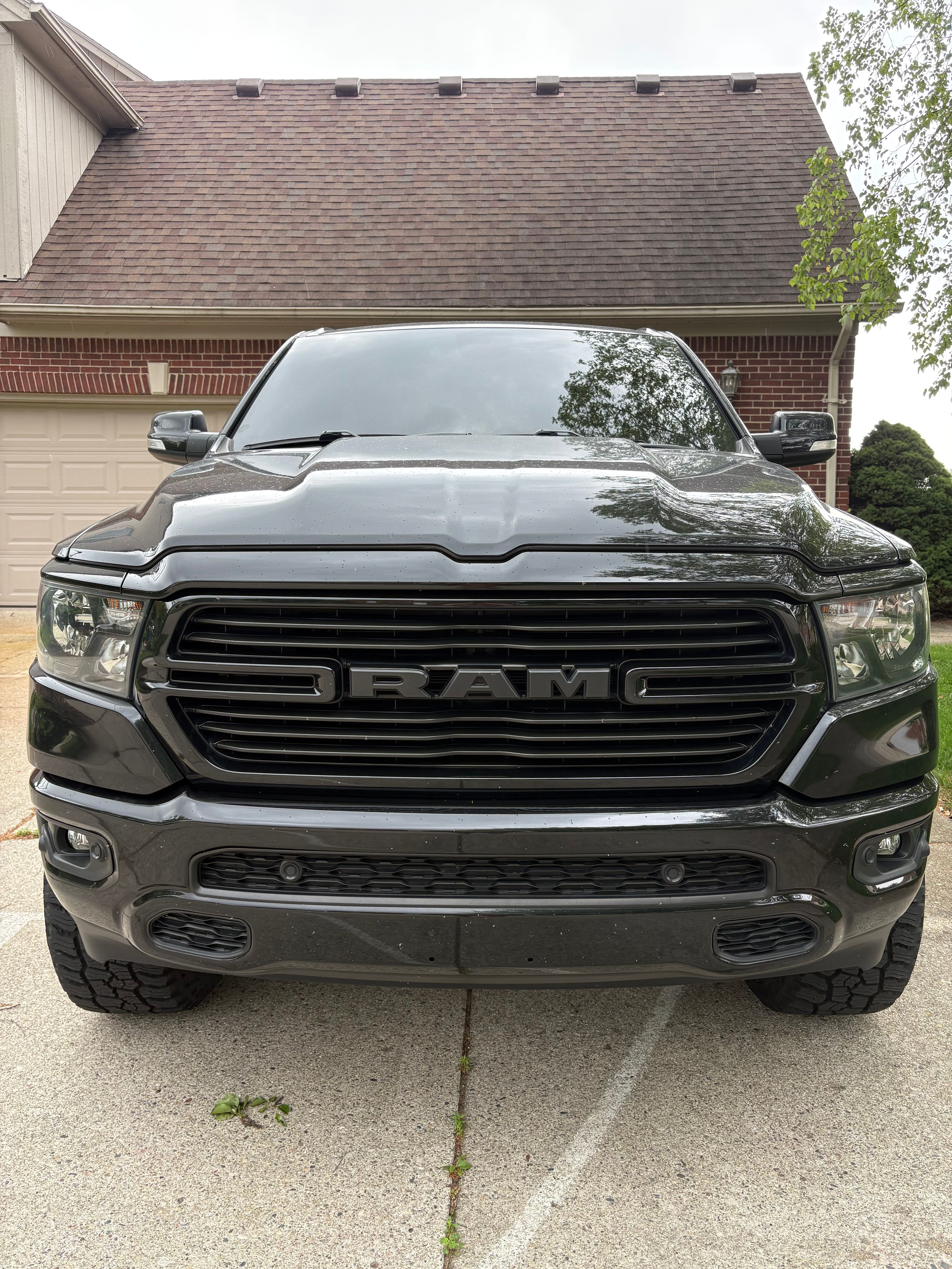 Used 2021 RAM 1500 Big Horn AWD/4WD image 2