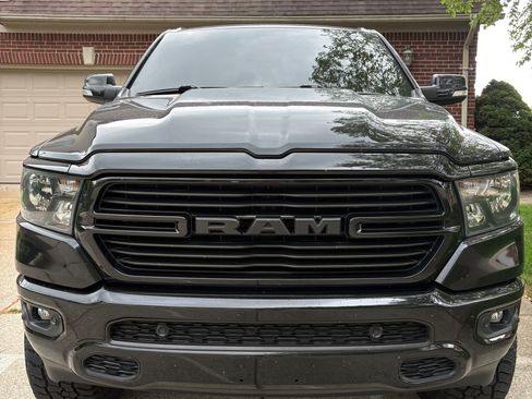 Used 2021 RAM 1500 Big Horn AWD/4WD image 2