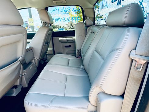 Used 2011 Chevrolet Silverado 1500 LT w/ Texas Edition image 19