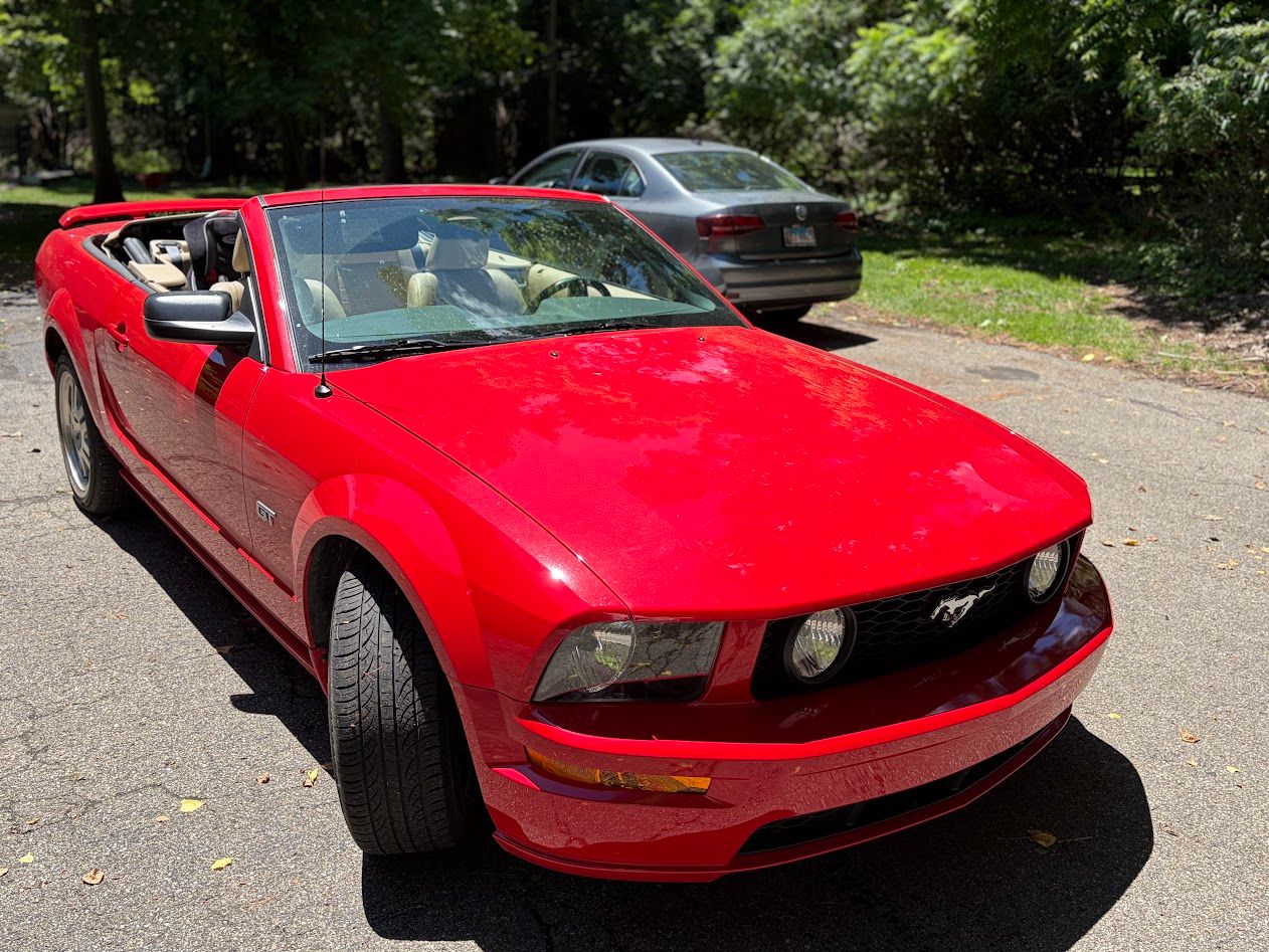Used 2006 Ford Mustang GT RWD image 1