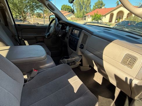 Used 2005 Dodge Ram 1500 Truck SLT w/ Quad Cab Big Horn Value Group image 11