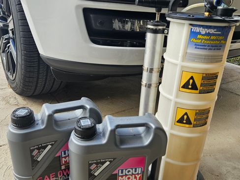 Used 2017 Land Rover Range Rover HSE image 31