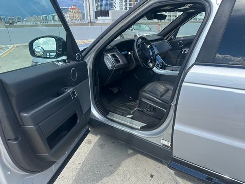 Used 2019 Land Rover Range Rover Sport HSE AWD/4WD image 5