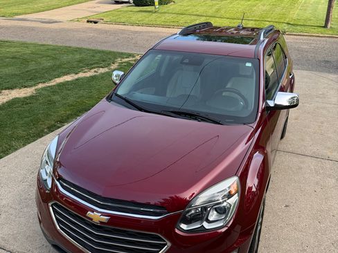Used 2016 Chevrolet Equinox LTZ w/ Enhanced Convenience Package AWD/4WD image 11