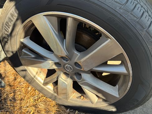 Used 2016 Nissan Pathfinder Platinum image 11