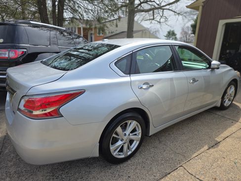 Used 2014 Nissan Altima 2.5 SL w/ Technology Package image 18