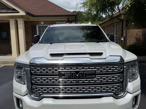Used 2022 GMC Sierra 3500 Denali AWD/4WD image 5