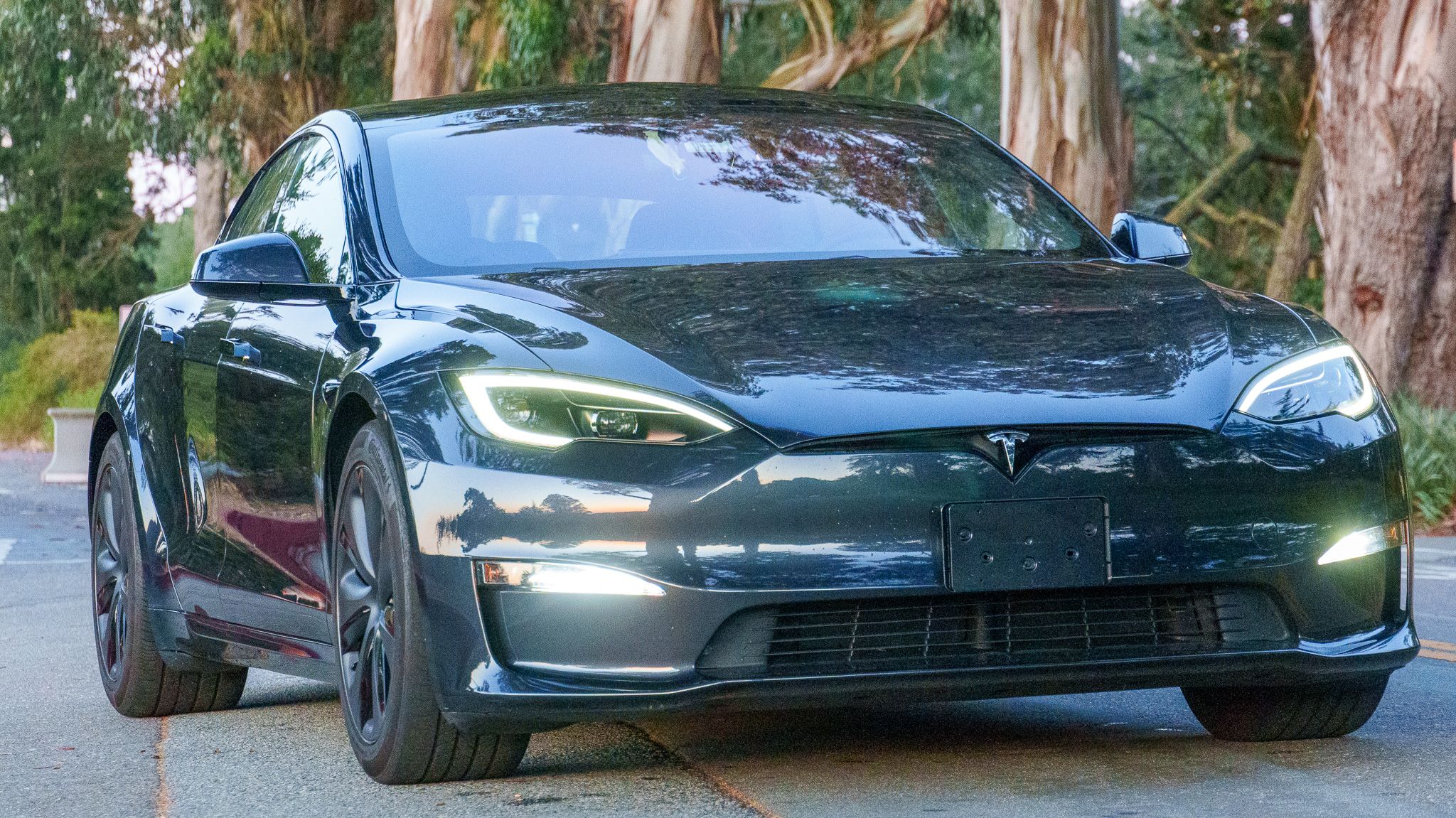 Used 2024 Tesla Model S AWD/4WD image 31