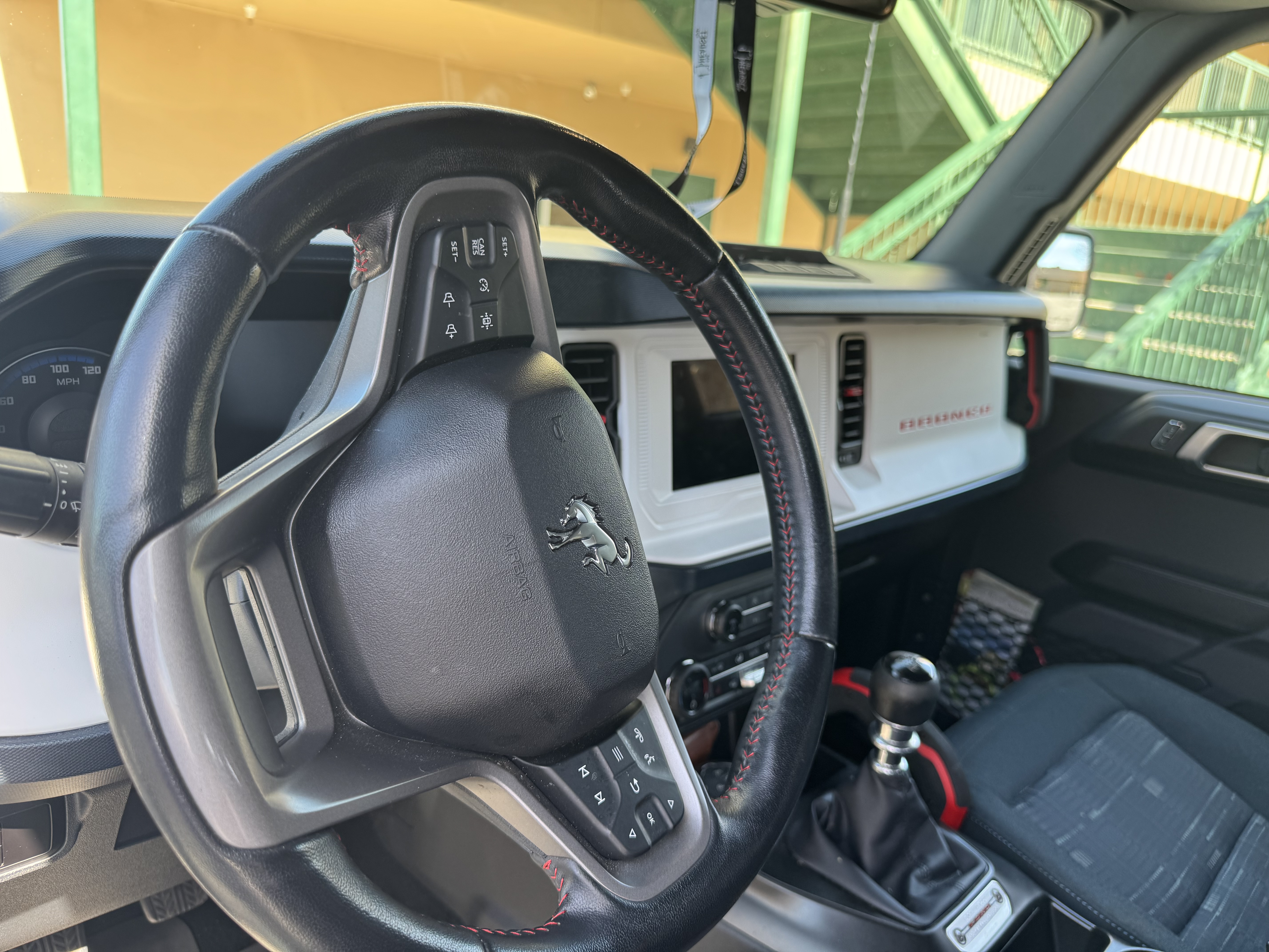 Used 2023 Ford Bronco Heritage Edition AWD/4WD image 9