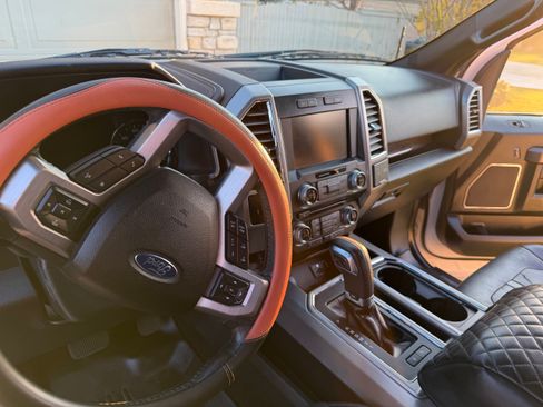 Used 2015 Ford F150 Platinum w/ Technology Package image 10