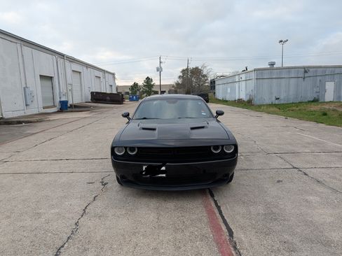 Used 2019 Dodge Challenger SXT w/ Cold Weather Group image 2
