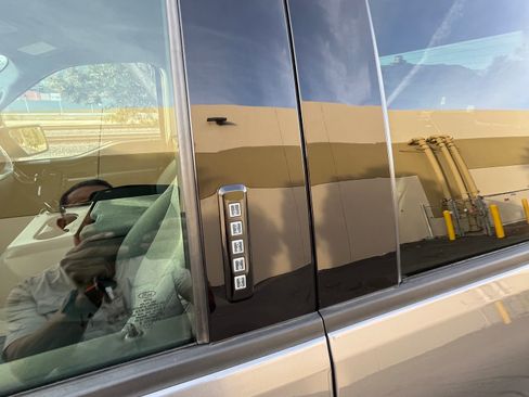 Used 2021 Ford F150 XLT w/ Equipment Group 301A Mid image 16