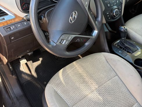 Used 2016 Hyundai Santa Fe Sport w/ Option Group 02 FWD image 5