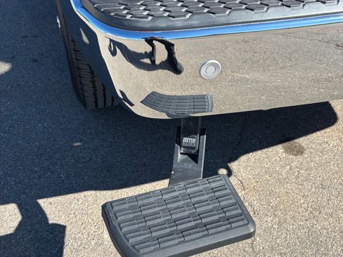 Used 2018 RAM 3500 Laramie image 11