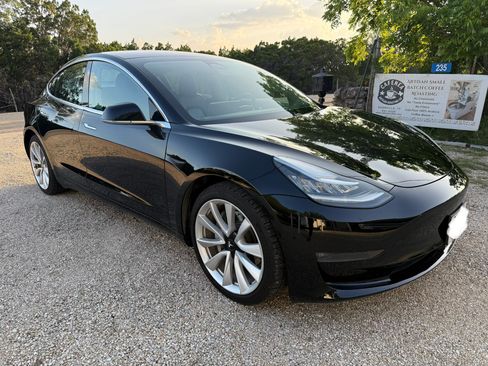 Used 2018 Tesla Model 3 Mid Range RWD image 13