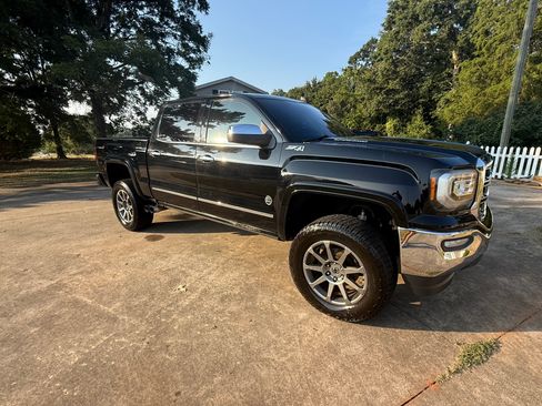 Used 2016 GMC Sierra 1500 SLT w/ Suspension Package, Off-Road AWD/4WD image 27