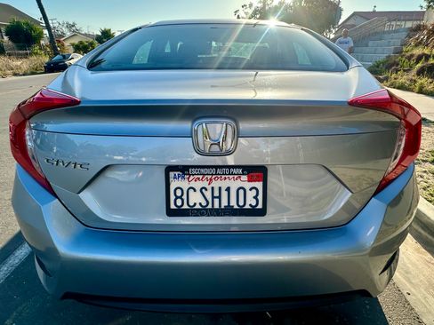 Used 2018 Honda Civic LX image 9