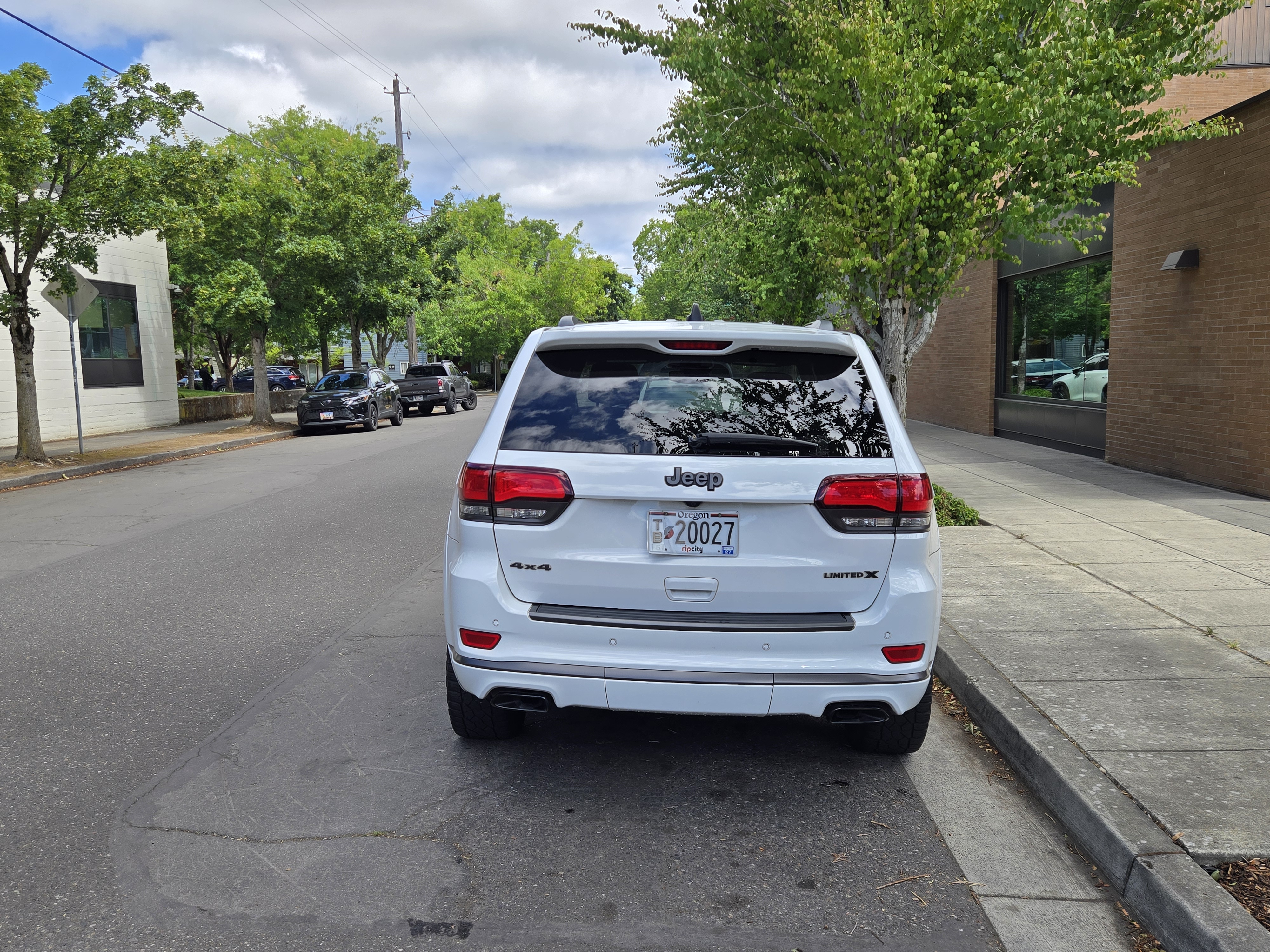 Used 2019 Jeep Grand Cherokee Limited X AWD/4WD image 8
