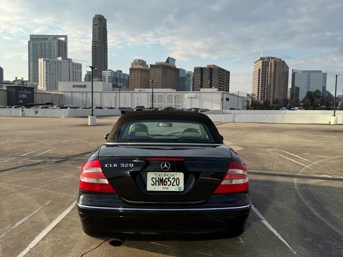 Used 2005 Mercedes-Benz CLK 320 Cabriolet image 9