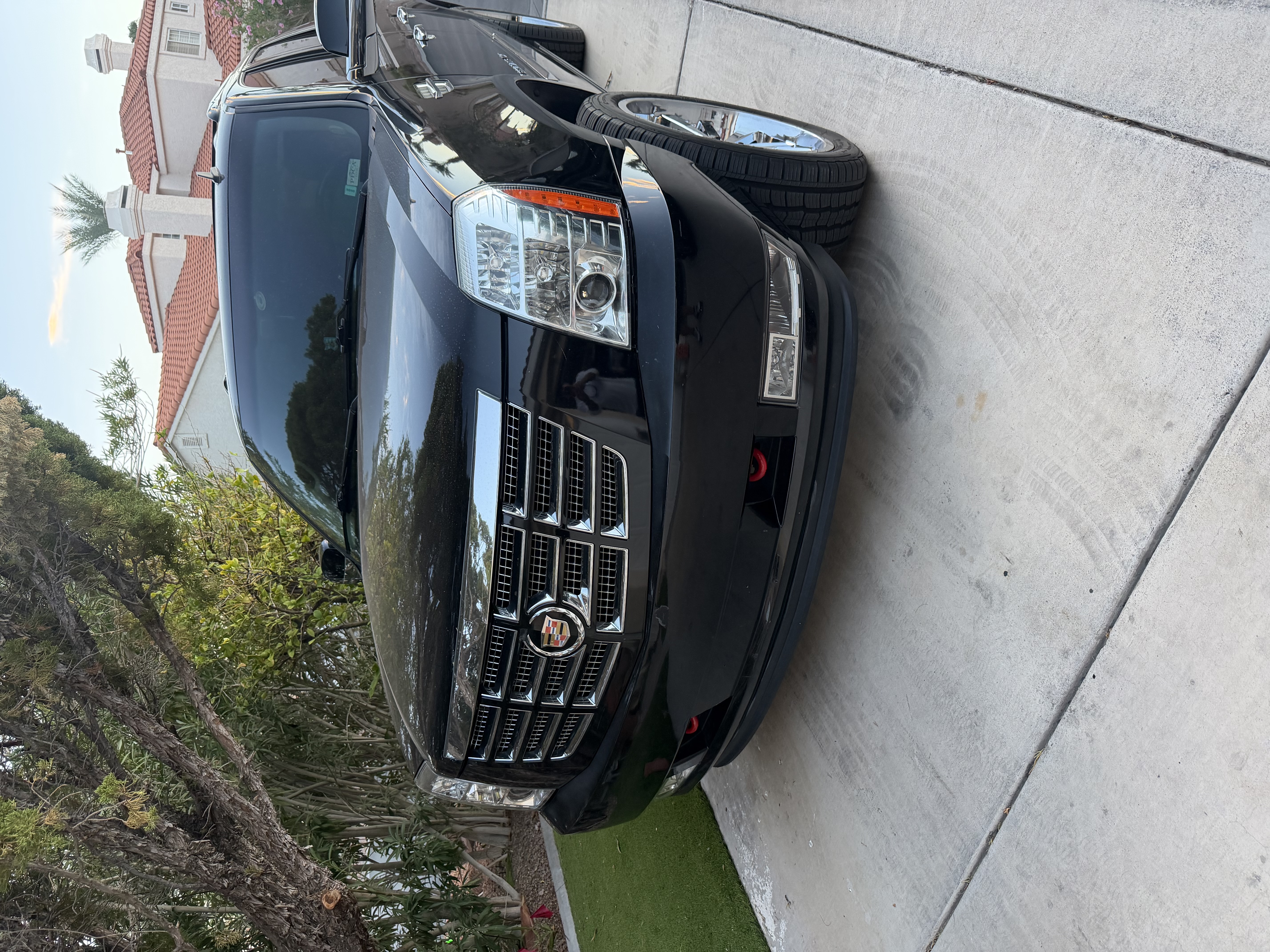 Used 2009 Cadillac Escalade EXT AWD/4WD image 1