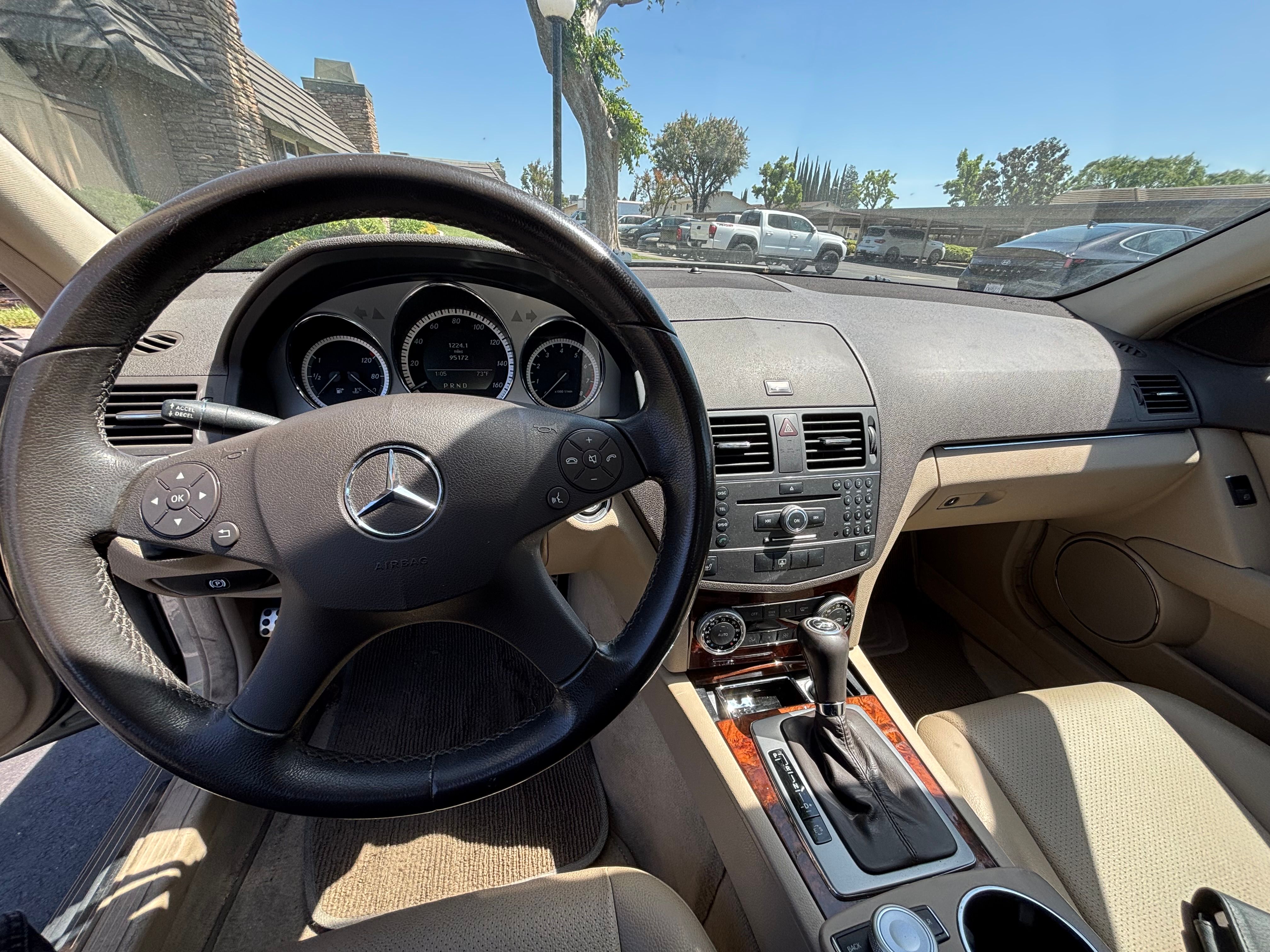 Used 2011 Mercedes-Benz C 300 Sedan image 13