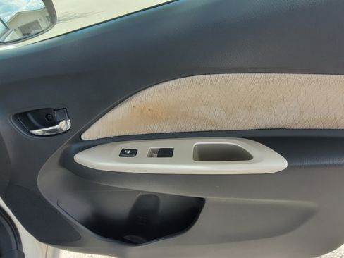 Used 2007 Toyota Yaris S image 19