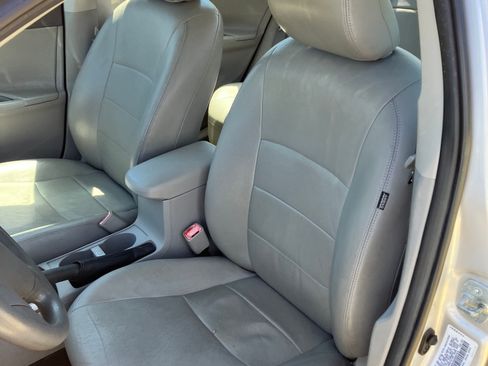 Used 2009 Toyota Corolla LE FWD image 8