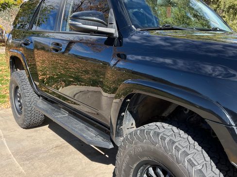 Used 2015 Toyota 4Runner Trail Premium image 10