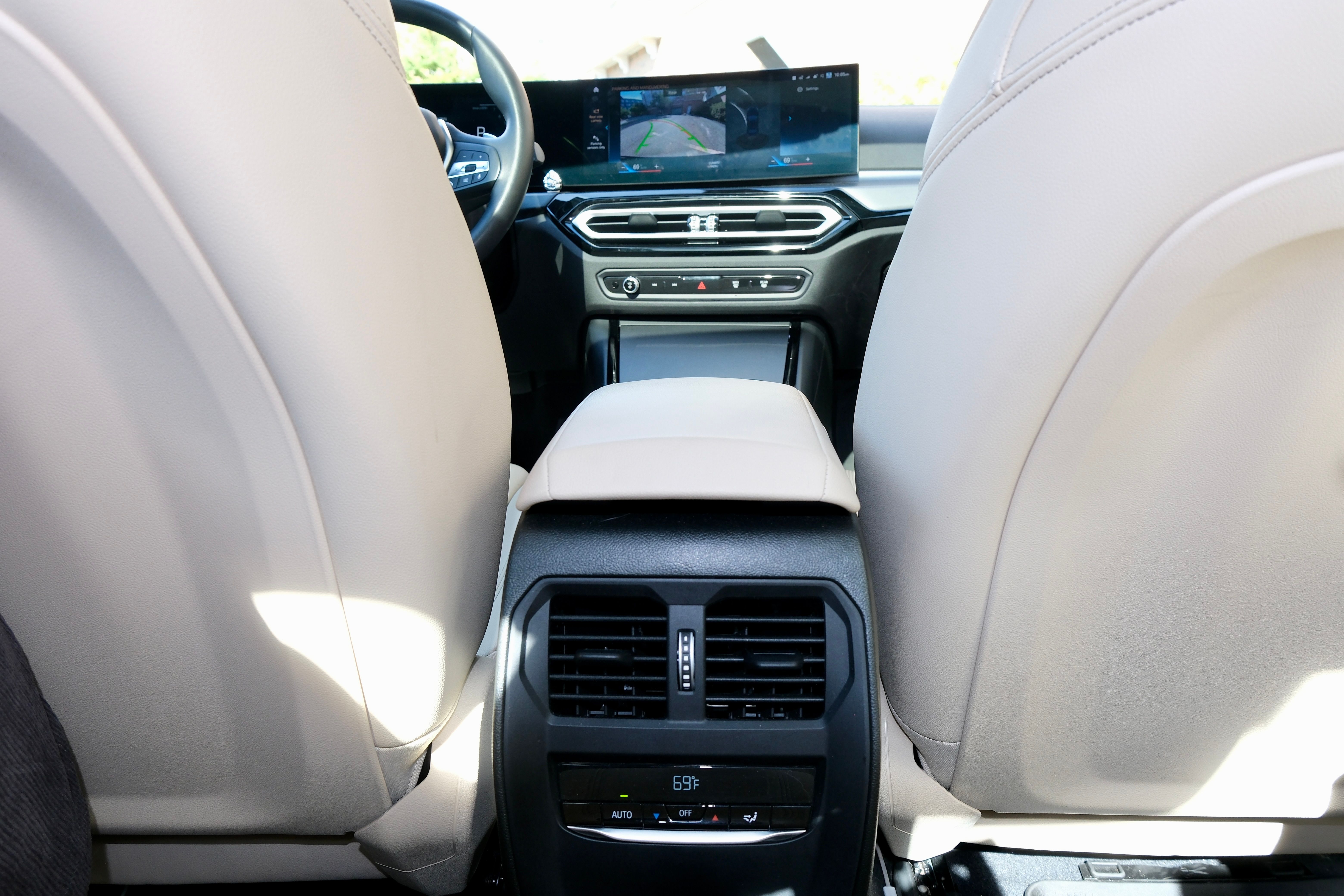 Used 2023 BMW 230i Coupe w/ Premium Package RWD image 25