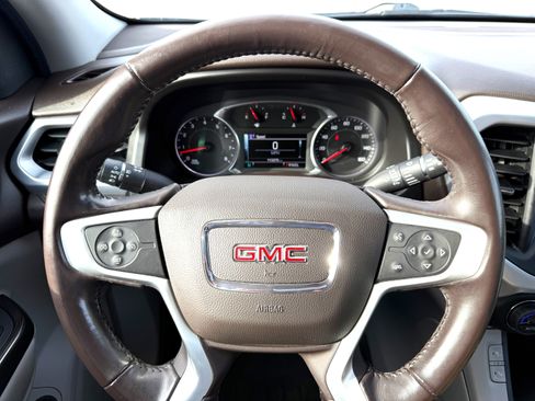 Used 2018 GMC Acadia SLT image 13