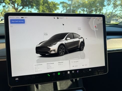 Used 2025 Tesla Model Y Long Range image 21