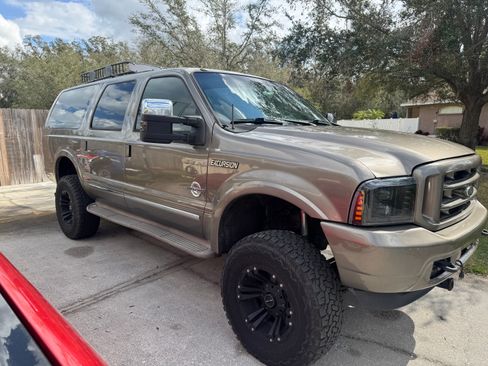 Used 2003 Ford Excursion Limited image 6