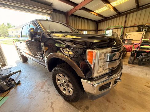 Used 2017 Ford F350 King Ranch w/ King Ranch Ultimate Package AWD/4WD image 6