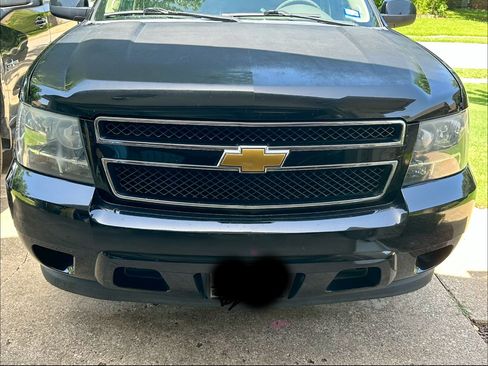 Used 2013 Chevrolet Tahoe LS RWD image 2
