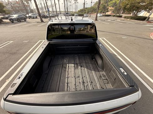 Used 2022 Rivian R1T Launch Edition image 26