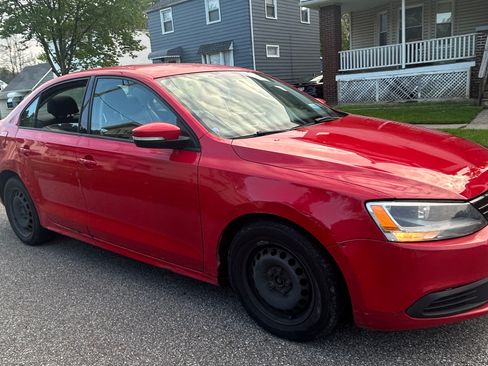 Used 2012 Volkswagen Jetta SE FWD image 6