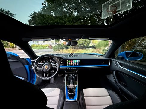 Used 2023 Porsche 911 Carrera 4S image 9