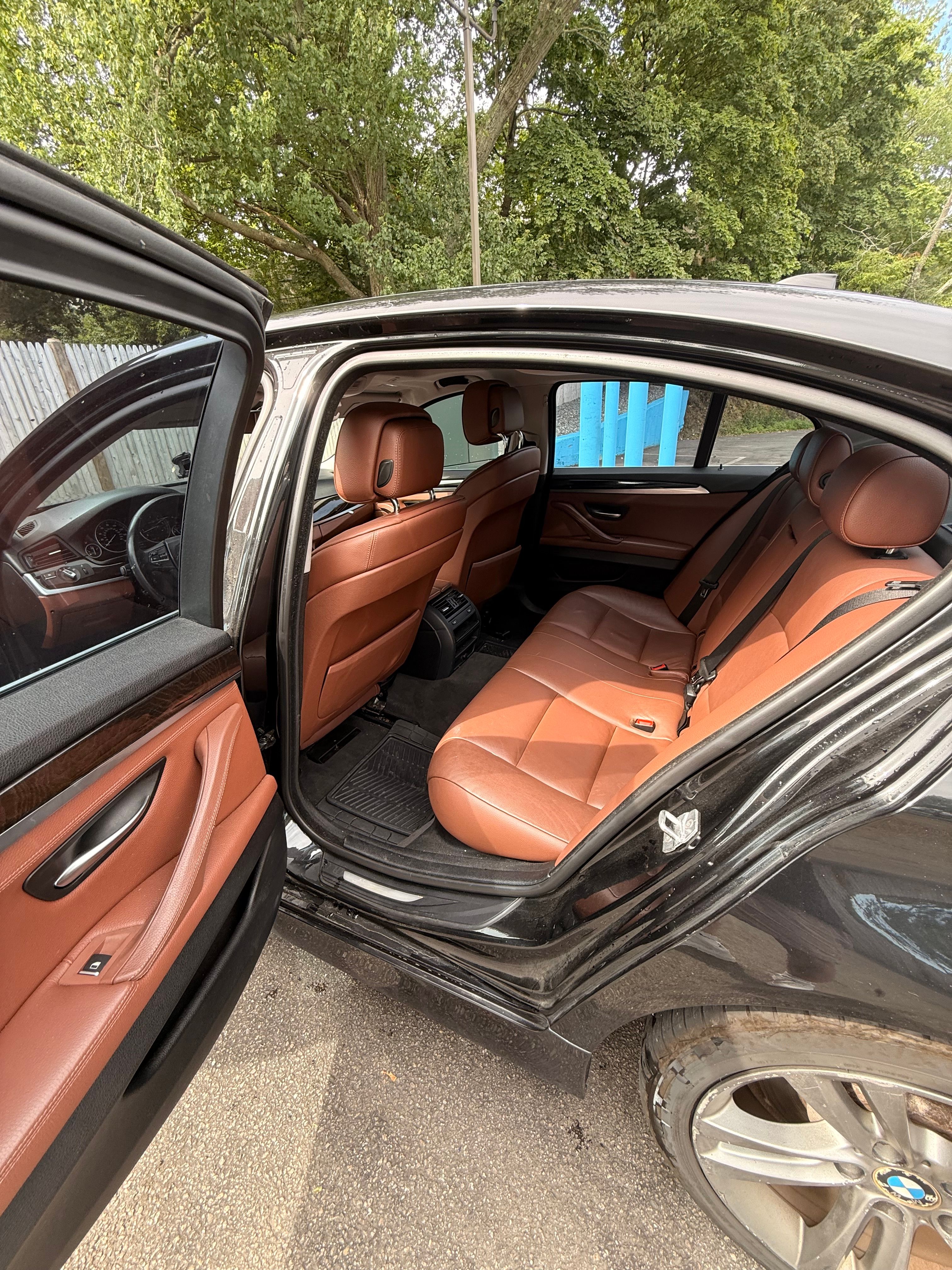 Used 2013 BMW 528i xDrive Sedan AWD/4WD image 10