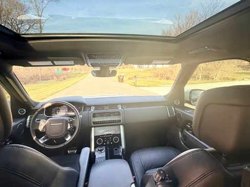 Used 2021 Land Rover Range Rover P525 Westminster Edition image 8