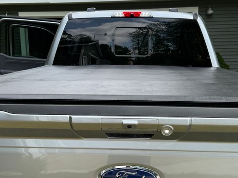Used 2024 Ford F250 XLT w/ XLT Premium Package AWD/4WD image 12