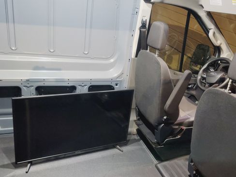 Used 2022 Ford Transit 250 High Roof Extended Length Van image 17