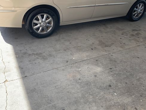 Used 2009 Buick LaCrosse CXL image 23