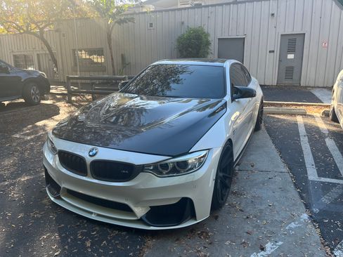 Used 2015 BMW M4 Coupe image 2