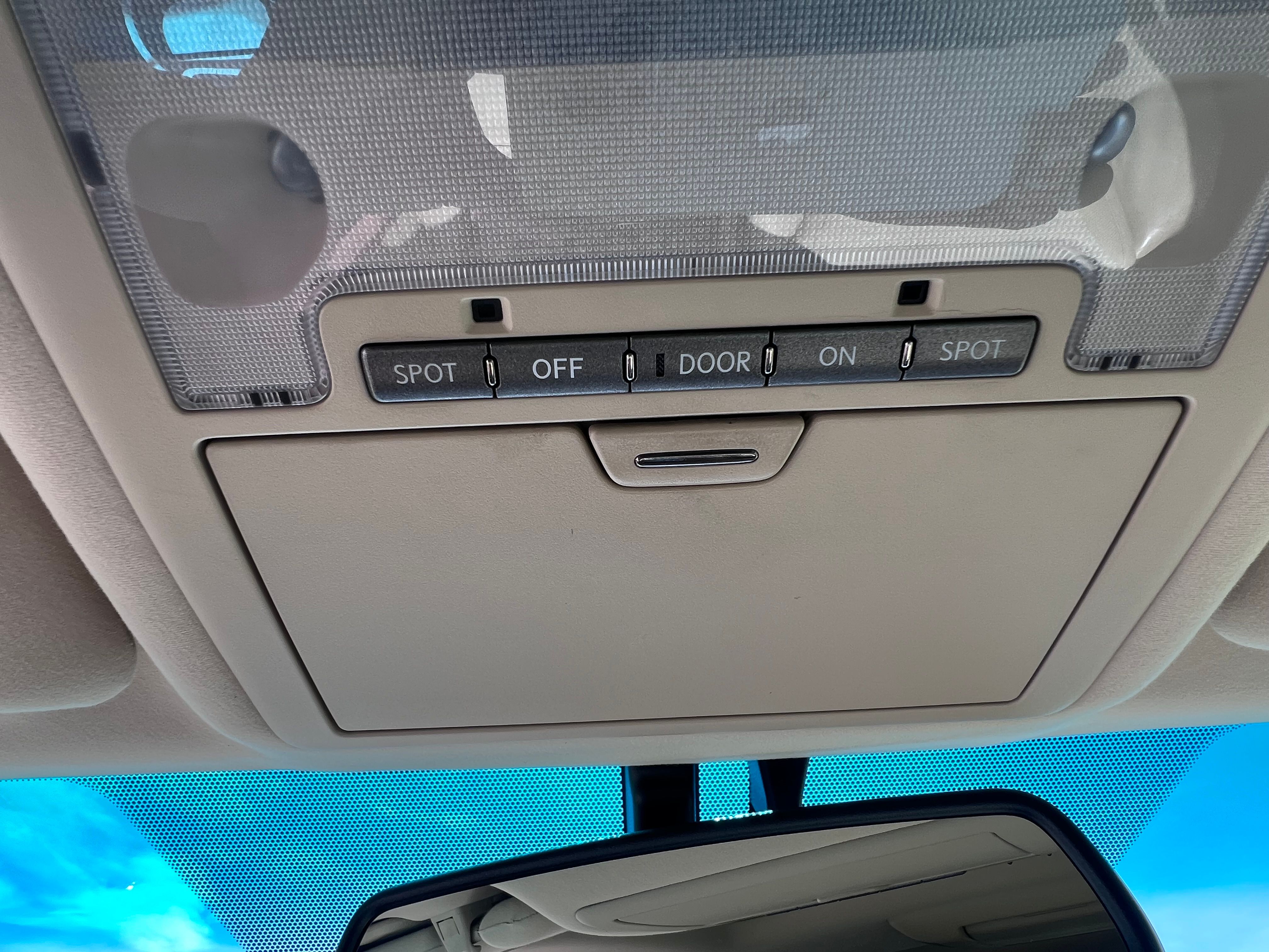 Used 2010 Lexus LX 570 4WD image 27