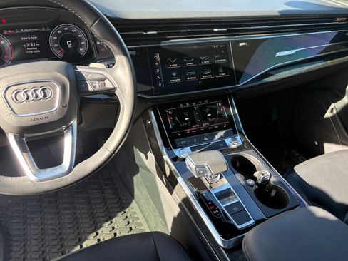 Used 2020 Audi Q8 Premium w/ Black Optic Package image 12