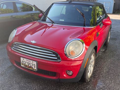 Used 2010 MINI Cooper Convertible FWD image 2